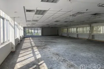 Office for rent in Phra Khanong Nuea, Bangkok near BTS Phra Khanong