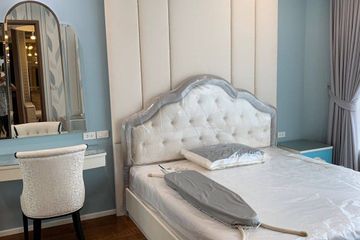 2 Bedroom Condo for rent in Wat Phraya Krai, Bangkok