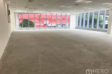 Office for rent in Phra Khanong, Bangkok near BTS Phra Khanong