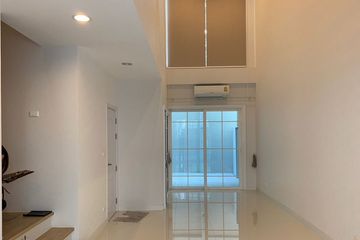 3 Bedroom Townhouse for rent in Bang Na, Bangkok
