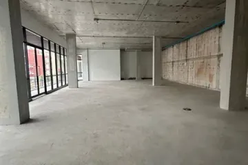 Commercial for rent in Bang Na, Bangkok