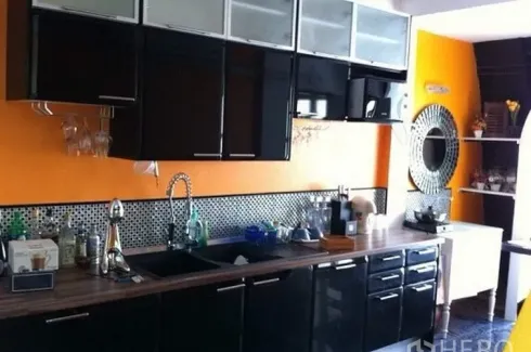 For rent or sale Home Office 400 sqm in Si Lom, Bang Rak, Bangkok BTS Surasak