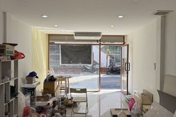 Commercial for rent in Sam Sen Nok, Bangkok near MRT Phawana