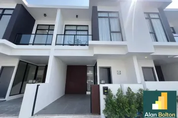 4 Bedroom House for sale in Na Kluea, Chonburi