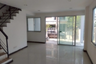 3 Bedroom Townhouse for sale in Thap Yao, Bangkok