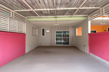 3 Bedroom Townhouse for sale in Map Yang Phon, Rayong