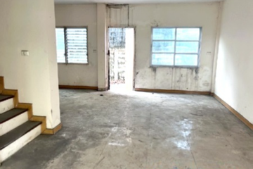 6 Bedroom Townhouse for sale in Lat Phrao, Bangkok near MRT Chok Chai 4