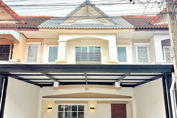 3 Bedroom Townhouse for sale in Sam Wa Tawan Tok, Bangkok
