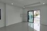 4 Bedroom House for sale in Sao Thong Hin, Nonthaburi