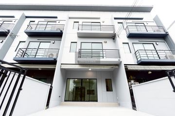 3 Bedroom Townhouse for sale in Baan Klang Muang Rama 9 - Onnut, Prawet, Bangkok near Airport Rail Link Ban Thap Chang