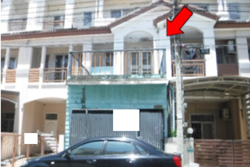 4 Bedroom Townhouse for sale in Dokmai, Bangkok