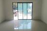 1 Bedroom Townhouse for sale in Bang Kadi, Pathum Thani