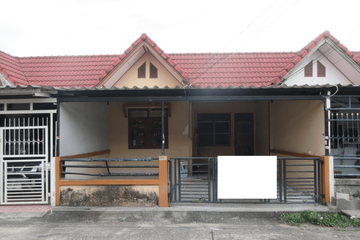 2 Bedroom Townhouse for sale in Noen Phra, Rayong