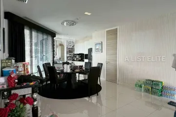 3 Bedroom Condo for sale in Na Jomtien, Chonburi