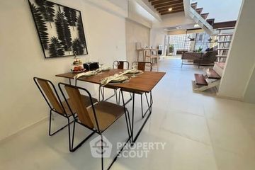 2 Bedroom House for sale in Khlong Tan Nuea, Bangkok near Airport Rail Link Ramkhamhaeng