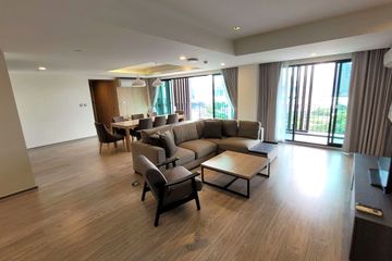 3 Bedroom Condo for rent in Phra Khanong Nuea, Bangkok near BTS Ekkamai