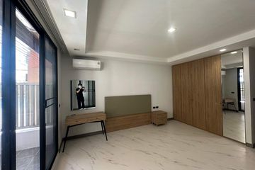 1 Bedroom Condo for rent in Khlong Toei Nuea, Bangkok near Airport Rail Link Makkasan