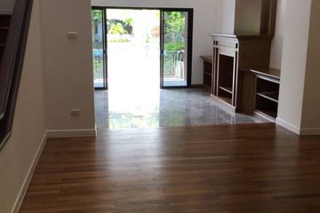 4 Bedroom Townhouse for rent in Phra Khanong Nuea, Bangkok near BTS Ekkamai