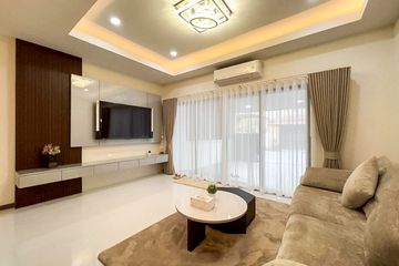 2 Bedroom House for sale in Na Kluea, Chonburi