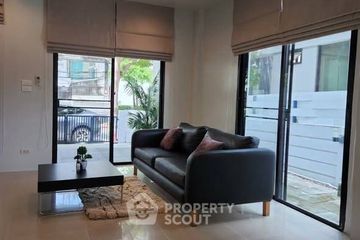 3 Bedroom Townhouse for rent in Areeya Mandarina Sukhumvit 77, Suan Luang, Bangkok near MRT Si Nut