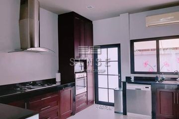 4 Bedroom House for rent in Phra Khanong Nuea, Bangkok near BTS Phra Khanong