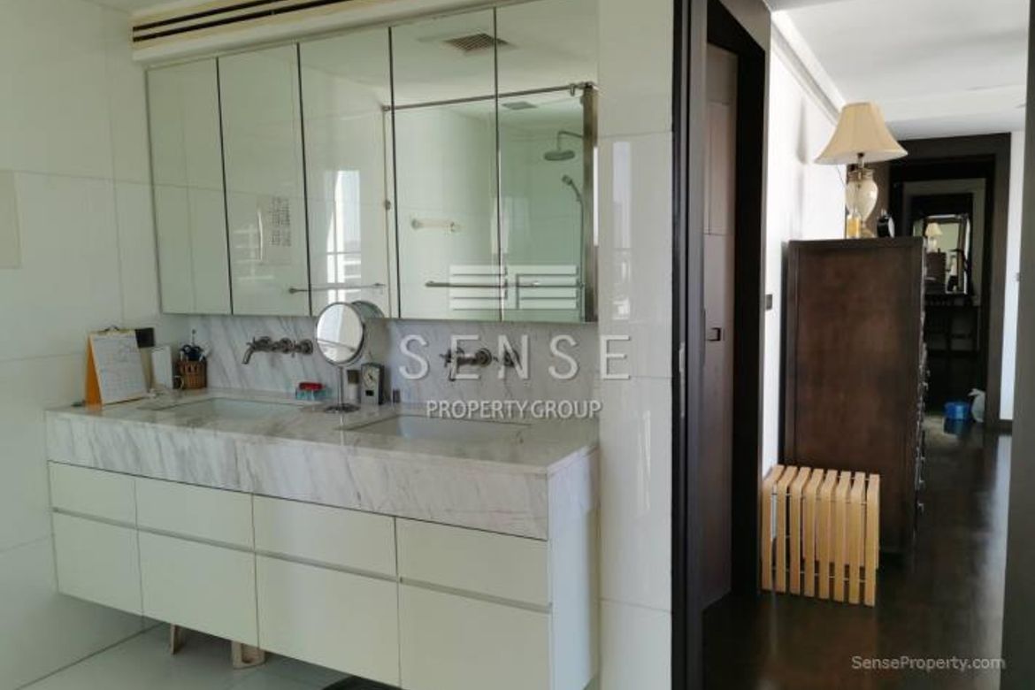 Watthana, Bangkok - Photo 2