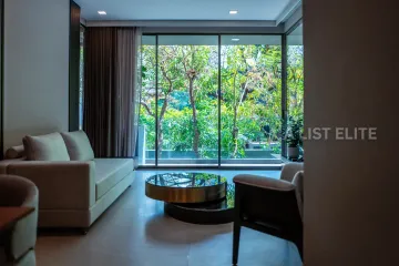 2 Bedroom Condo for sale in Khlong Toei Nuea, Bangkok near MRT Sukhumvit
