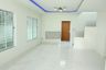 3 Bedroom Townhouse for sale in Lat Sawai, Pathum Thani