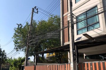 4 Bedroom Townhouse for sale in Khlong Toei, Bangkok near BTS Asoke