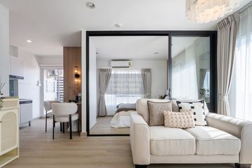 1 Bedroom Condo for sale in The Crystal Condo 2, Talat Khwan, Nonthaburi near MRT Ministry of Public Health