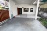 3 Bedroom Townhouse for sale in Tha Raeng, Bangkok