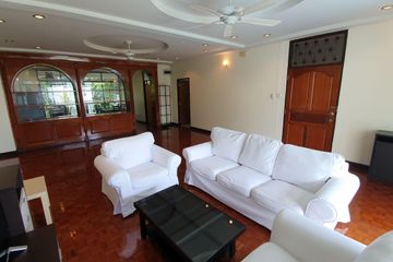 3 Bedroom Condo for rent in Khlong Toei Nuea, Bangkok near MRT Sukhumvit