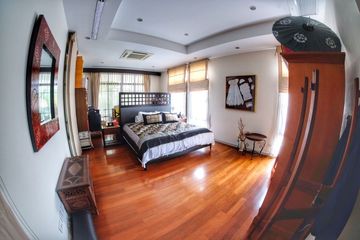 4 Bedroom House for rent in Phra Khanong Nuea, Bangkok near BTS Phra Khanong