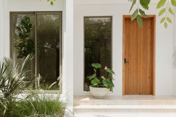 4 Bedroom Townhouse for sale in Phra Khanong Nuea, Bangkok near BTS Phra Khanong