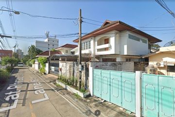 5 Bedroom House for sale in Chan Kasem, Bangkok