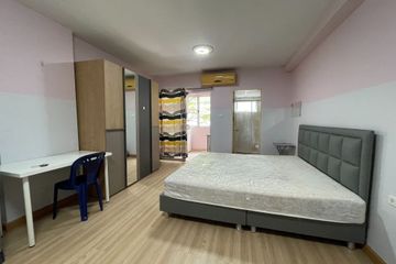 Condo for sale in Bang O, Bangkok near MRT Bang O