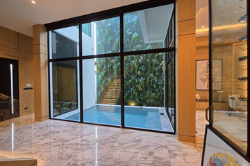 4 Bedroom Villa for Sale or Rent in Phra Khanong Nuea, Bangkok near BTS Ekkamai