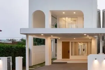 4 Bedroom Villa for sale in Nong Khwai, Chiang Mai