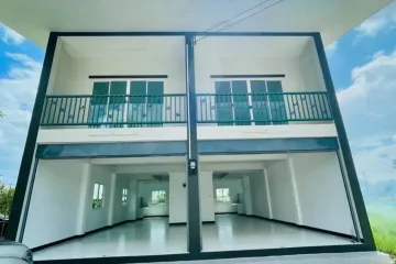 3 Bedroom Townhouse for rent in Hang Dong, Chiang Mai