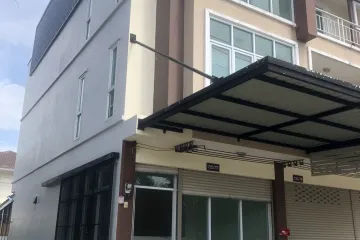 3 Bedroom Commercial for rent in Surasak, Chonburi