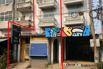 4 Bedroom Townhouse for rent in Wat Ket, Chiang Mai