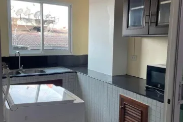 3 Bedroom Condo for rent in Nong Pa Khrang, Chiang Mai