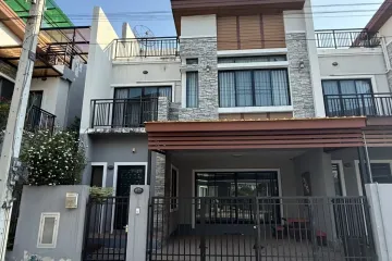 3 Bedroom Townhouse for rent in Cha am, Phetchaburi