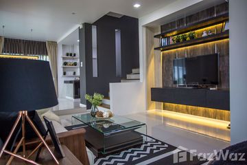3 Bedroom Townhouse for sale in San Phak Wan, Chiang Mai