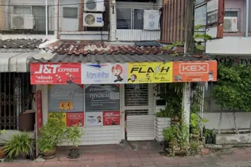 3 Bedroom Townhouse for sale in Thung Song Hong, Bangkok near MRT Government Complex