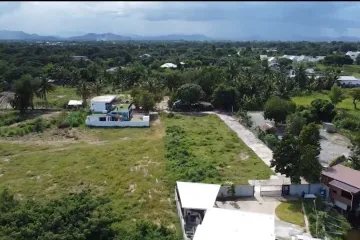 Land for sale in Hin Lek Fai, Prachuap Khiri Khan