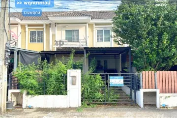 3 Bedroom Townhouse for sale in Bang Krang, Nonthaburi