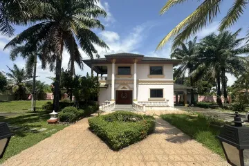 4 Bedroom Villa for Sale or Rent in Bang Lamung, Chonburi