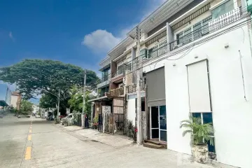 3 Bedroom Townhouse for sale in Suthep, Chiang Mai