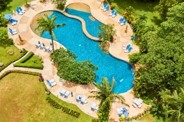 1 Bedroom Apartment for Sale or Rent in Phuket Palace Condominium, Patong, Phuket